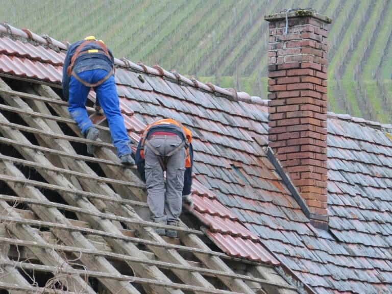 Les travaux de toiture : adoptez les bons gestes